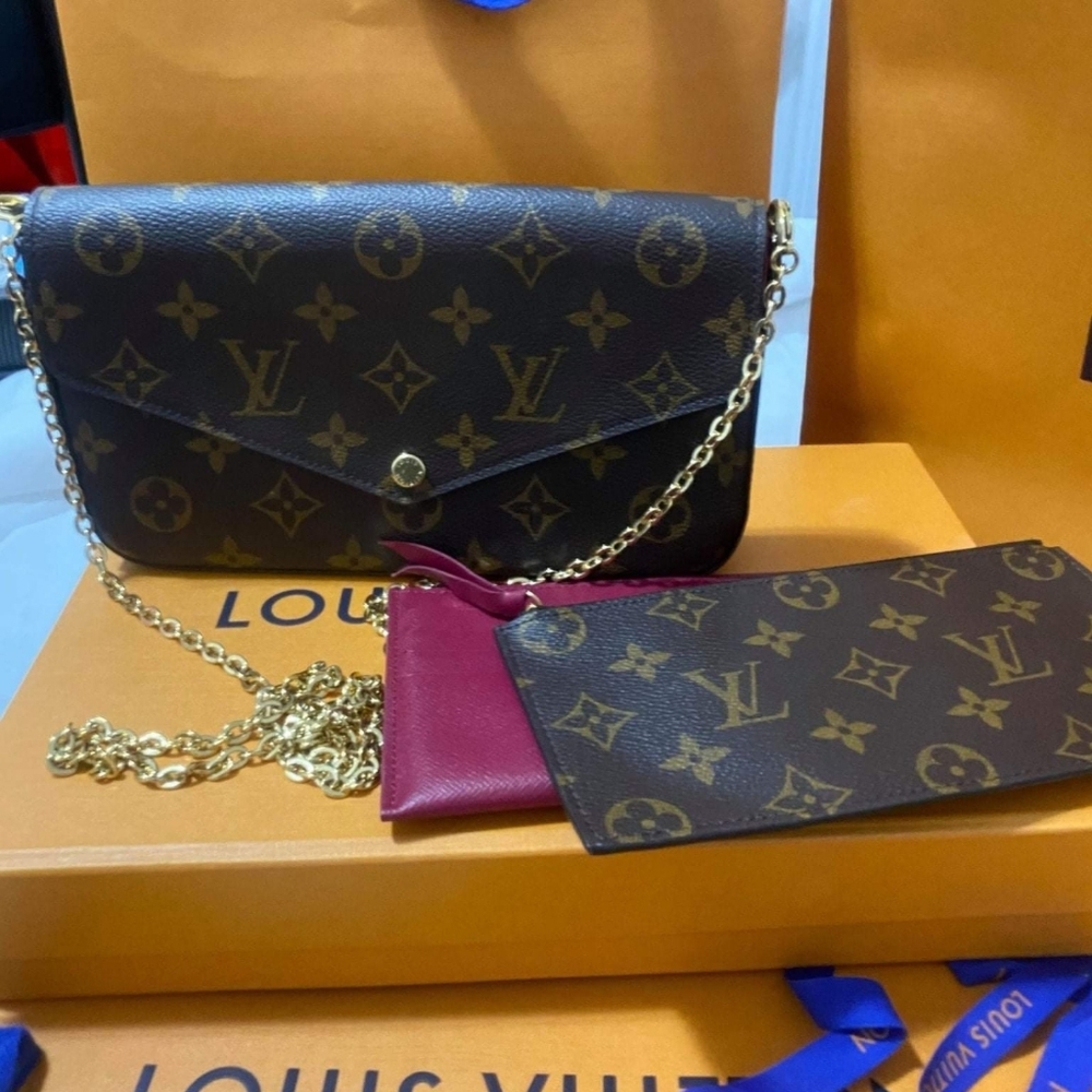 SOLD..LV FÉLICIE POCHETTE AUTHENTIC - Picture 1 of 3